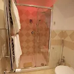 La Perla Di לינה וארוחת בוקר 4*