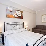 La Perla Di לינה וארוחת בוקר 4*