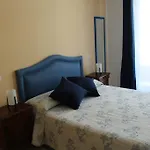 לינה וארוחת בוקר La Perla Di
