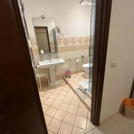 לינה וארוחת בוקר La Perla Di