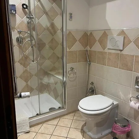 La Perla Di לינה וארוחת בוקר