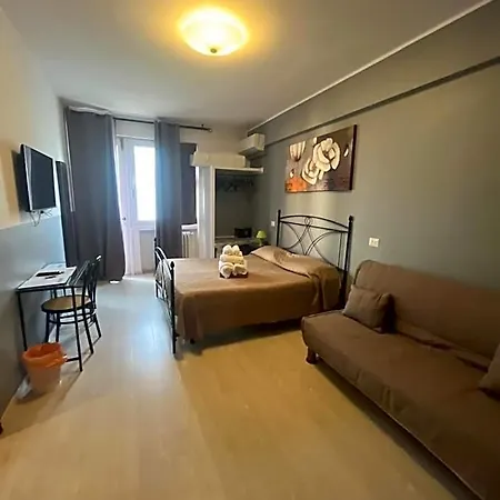 La Perla Di 4* Roma