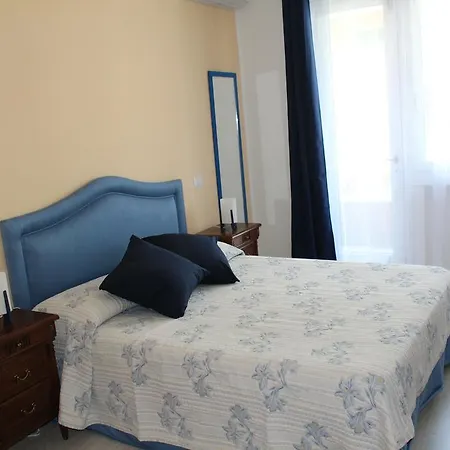 La Perla Di לינה וארוחת בוקר