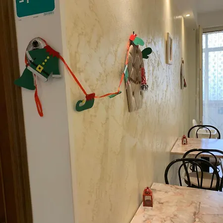 La Perla Di לינה וארוחת בוקר 2*